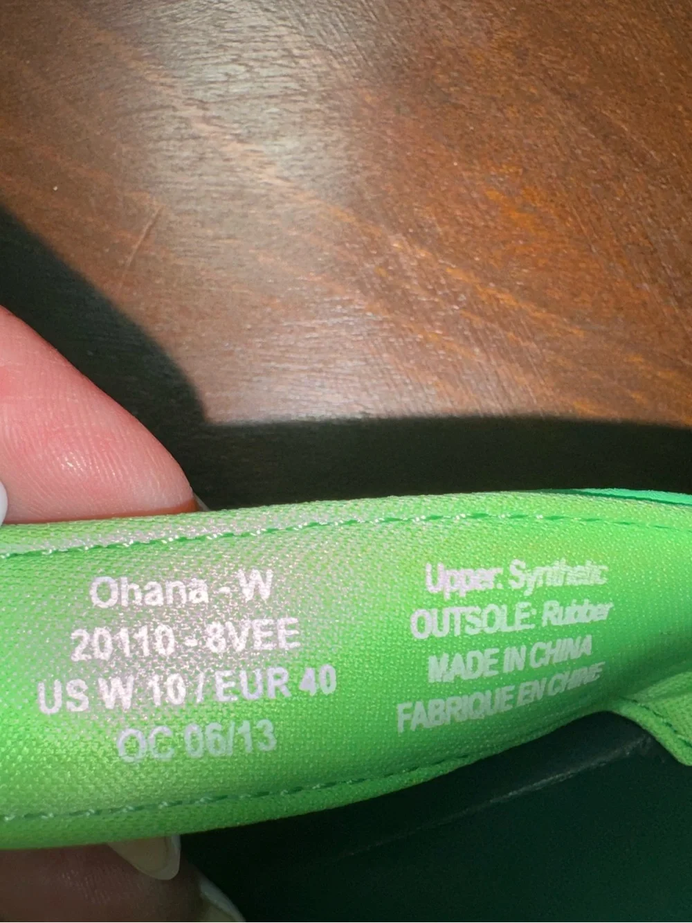 OLUKAI Ohana Women's Beach Sandals, Water Resistant Flip Flops Arch Support 10
